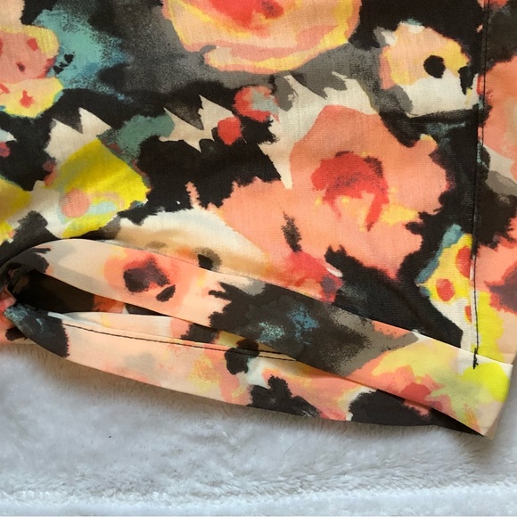 Loft Outlet Floral, Flowy Top - Picture 5 of 6